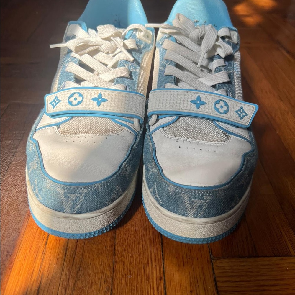 Louis Vuitton « Lv Trainer » size 9